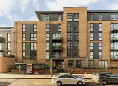 Ealing Road, Brentford, TW8