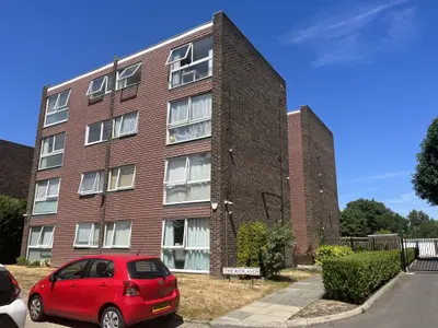 The Redlands, 4 Court Downs Road, BR3