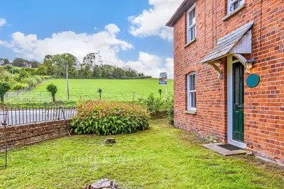 School Road, Amberley, BN18