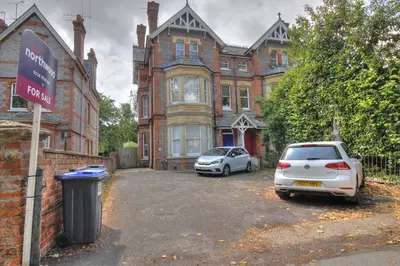 London Road, Reading, RG1