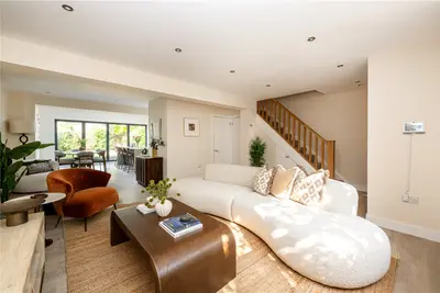 Avondale Park Gardens, Notting Hill, W11