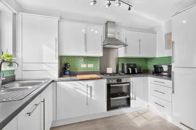 Inverleith Crescent, Glasgow, G32