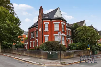 Flat 9, 38 Haslemere Road, London, London, N8 9RB