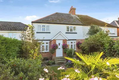 Lower Platts, Ticehurst, TN5
