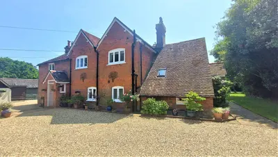 Hermitage Road, Cold Ash, Thatcham, Berkshire, RG18 9JN