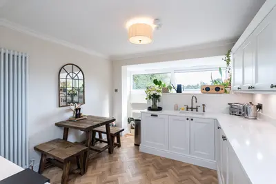 Riverside, Pixham, RH4