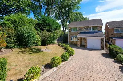Glen Rise, Baildon, West Yorkshire, BD17