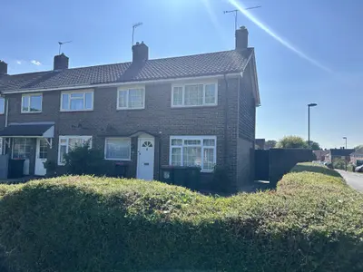 West Green, RH11