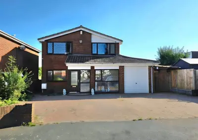 Davies Road, Exhall, Coventry, CV7
