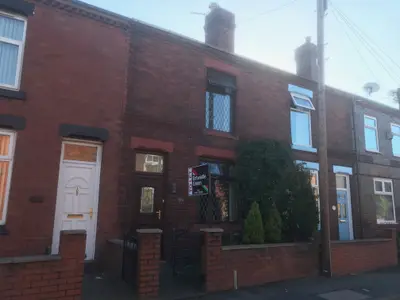 Warrington Road, Ince, WN3