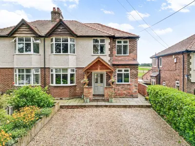 The Chestnuts Hobb Lane, Daresbury, Warrington, Warrington, WA4 5LS