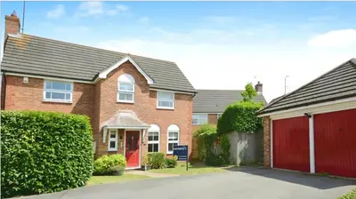 Marathon Close, Woodley, RG5