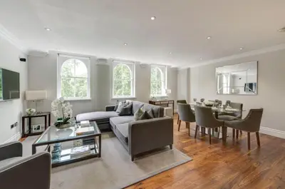Kensington Gardens Square, Hyde Park, W2