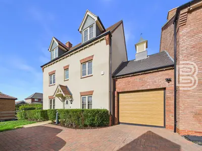 Chatton Close, Houlton