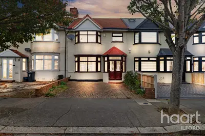 Clifton Road, Ilford, IG2