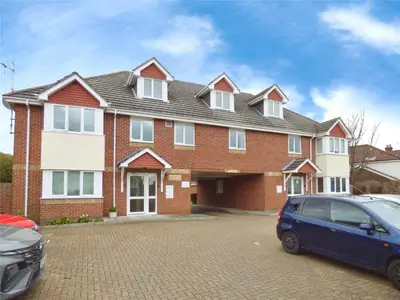 Station Road, Netley Abbey, SO31