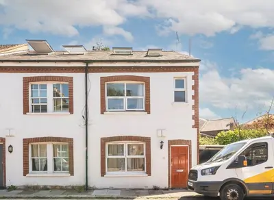 Enfield Road, Brentford, TW8
