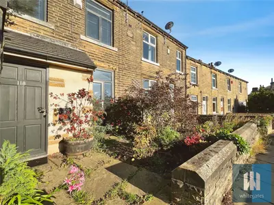 Lightcliffe Road, Brighouse, HD6