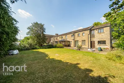 Park Drive, Huddersfield, HD8