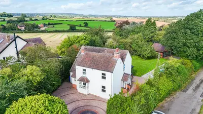Stafford Road, Lichfield, WS13