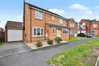 Whinmoor Way, Leeds, LS14
