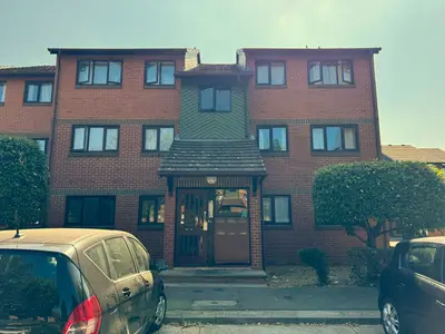 241 Maltby Drive, Enfield, Greater London, EN1 4ER