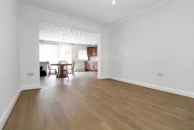 Cambridge Close, Hounslow, TW4 7BG