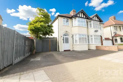 Allenby Road, Southall, UB1