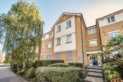 High Road, Harrow, HA3