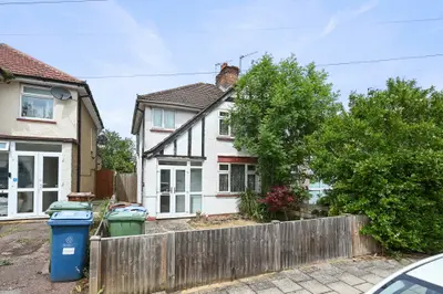 Weald Lane, Harrow, HA3