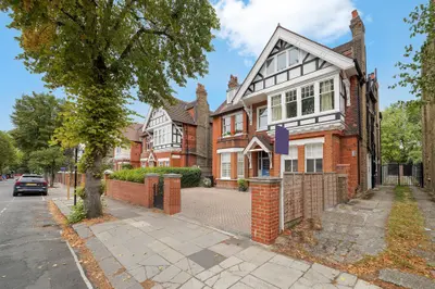 Blakesley Avenue, London, W5