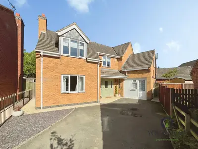 Wavertree Close, Cosby, Leicestershire, LE9