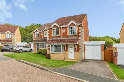 Kensington Close, St. Leonards-On-Sea, TN38