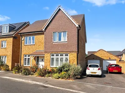 Alder Grove, Shinfield, Reading, Berkshire, RG2 9RA