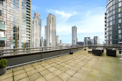 Jackson Tower, 1st Lincoln Plaza, E14