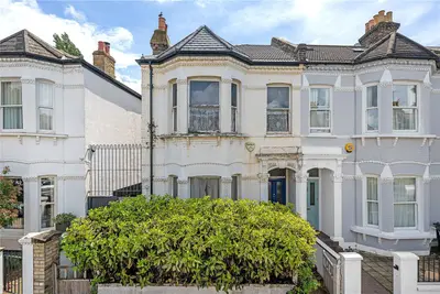 Elms Crescent, London, SW4