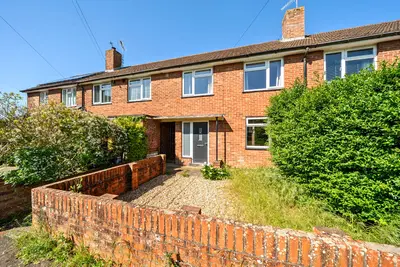 Lockerley Road, Havant, PO9