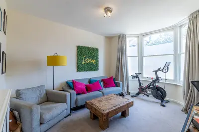 Dawes Road, Fulham, London, SW6