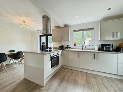 Station Road, Warmley, BS30