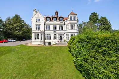 Flat 4, The Abbey Hammerwood Road, East Grinstead, Ashurst Wood, RH19 3SA