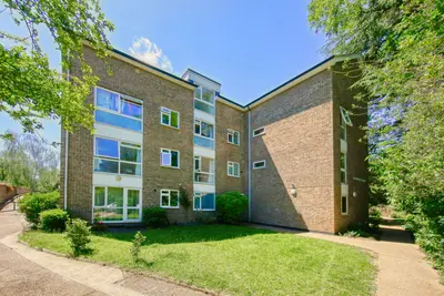 Fairfax Road, Teddington, TW11 9BT