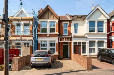 Dyson Road, Leytonstone, E11