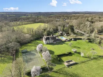 Noble Tree Road, Hildenborough, Tonbridge, Kent, TN11