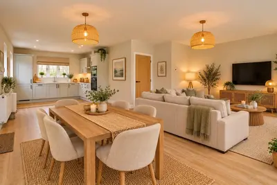 Worminghall Road, Ickford, HP18