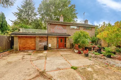 Cobbett Close, Crawley, RH10
