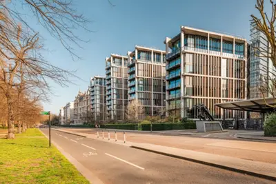 London, SW1X