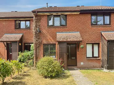 Merryman Drive, Crowthorne, RG45