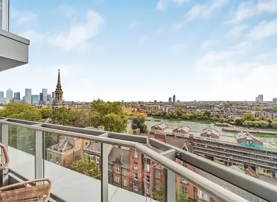 The Highway, Wapping, E1W