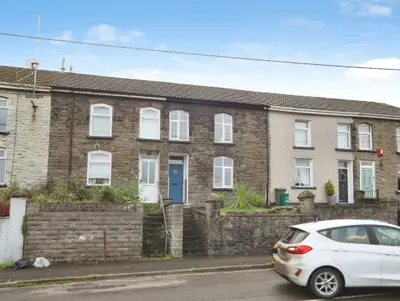 Merthyr Road, Pontypridd, CF37