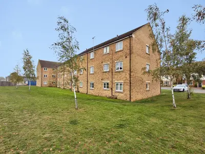 Falcon Way, Falcon Court, PE10